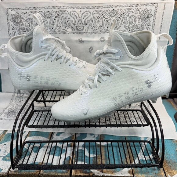 NEW Under Armour Spotlight MC White Football Cleat 3025082-100 Mens Size 10 - Picture 1 of 9